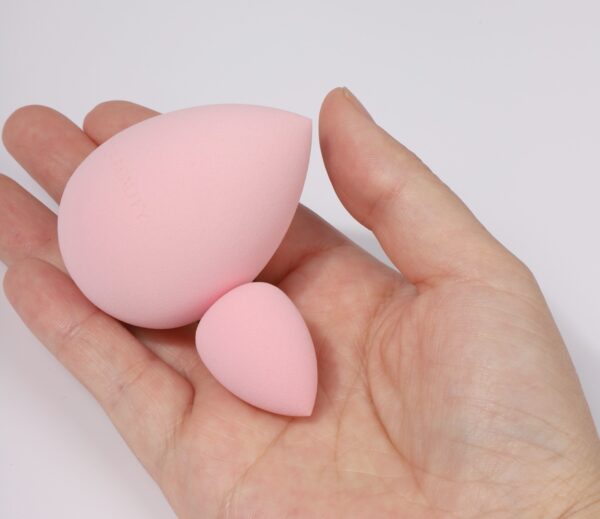 مجموعة إسفنجي بيوتي بلندر من MOZA BEAUTY – لمكياج متكامل ودقة في كل لمسة🥚 - الصورة 3