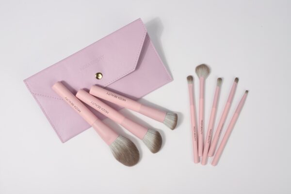 مجموعة فرش الوجه والعيون من MOZA BEAUTY – لمسة احترافية بإطلالة أنيقة🪄 - الصورة 6