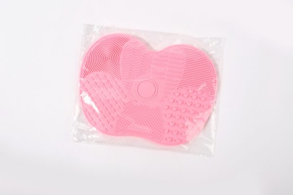 قاعدة سيليكون لتنظيف فرش المكياج – متعددة القوامات لفعالية قصوى🫧 - الصورة 4