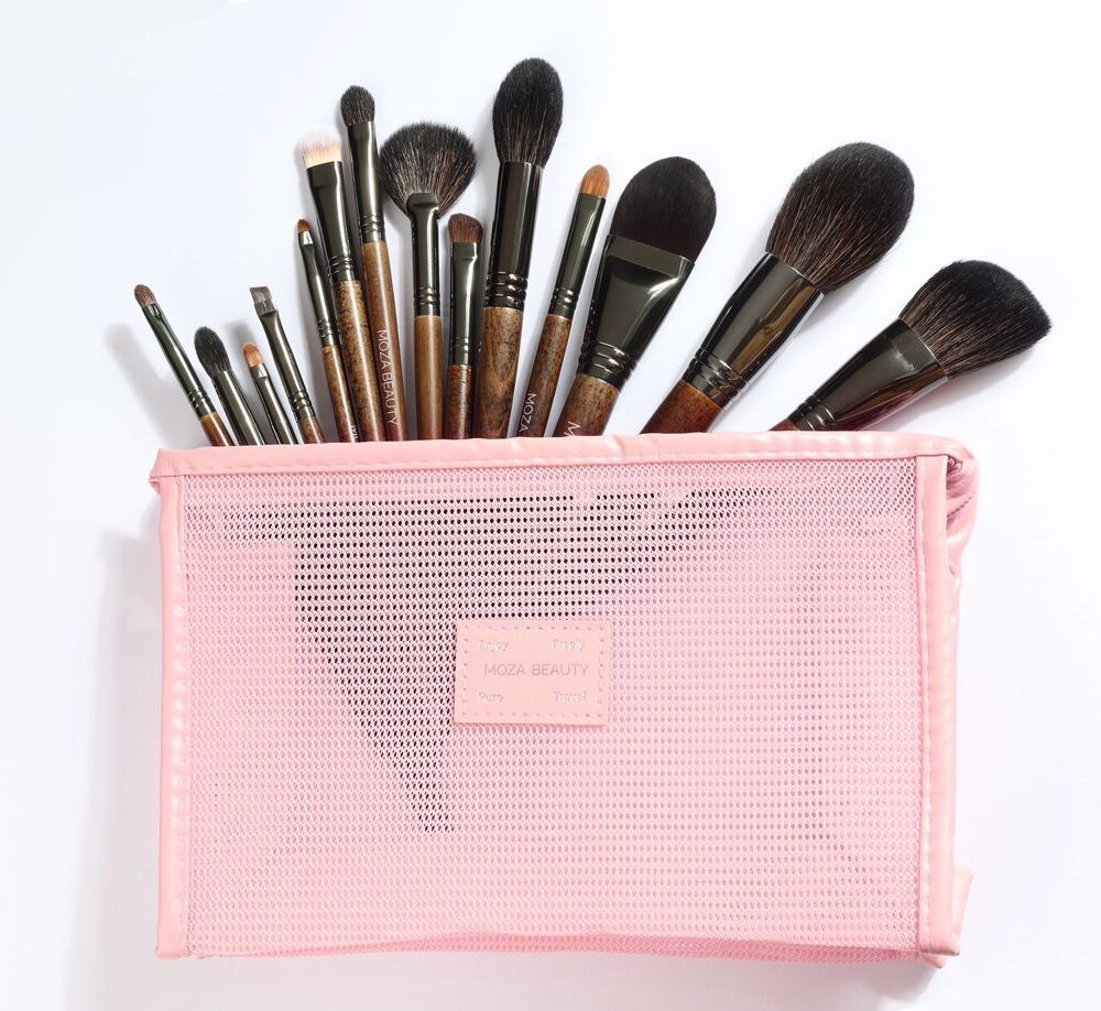 مجموعة فرش MOZA BEAUTY الاحترافية – 14 قطعة شعر طبيعي فائق النعومة | تدوم مدى الحياة